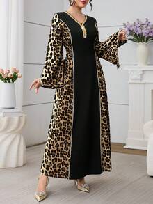 Al Najma Elegant V-Neck Color Block Leopard Print Long Sleeve Beaded Long Cardigan, Slimming And Chic Kaftan Jalabiya Dress - Black - View 6