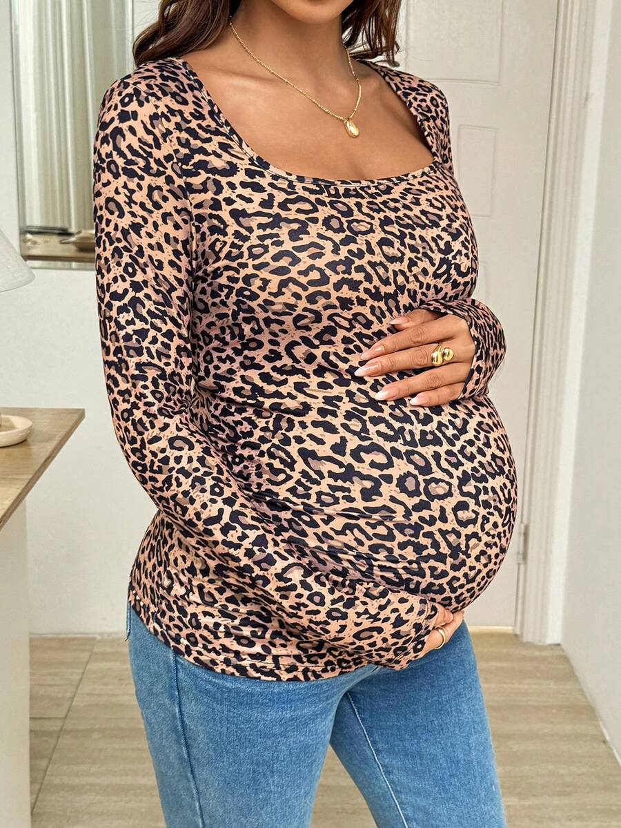 SHEIN Tricou maternitate cu guler rotund și mânecă lungă, model leopard, model ajustat