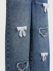 SHEIN Denimly Spring/Summer New Tween Girl Loose Fit Light Blue Denim Jeans, Wide Leg Relaxed Style With Soft Denim Fabric Like Being Wrapped In Clouds, Heart Embroidery Detail Adds Touch, Elastic Waist Design For Comfortable Wear, Suitable For Campus, Street, Dates, Outdoor Activities And Everyday Occasions