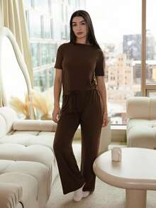 Andrea Bello 休闲女士舒适柔软短袖上衣和裤子睡衣套装，家居服假日季节服装 - 咖啡棕 - 查看 4