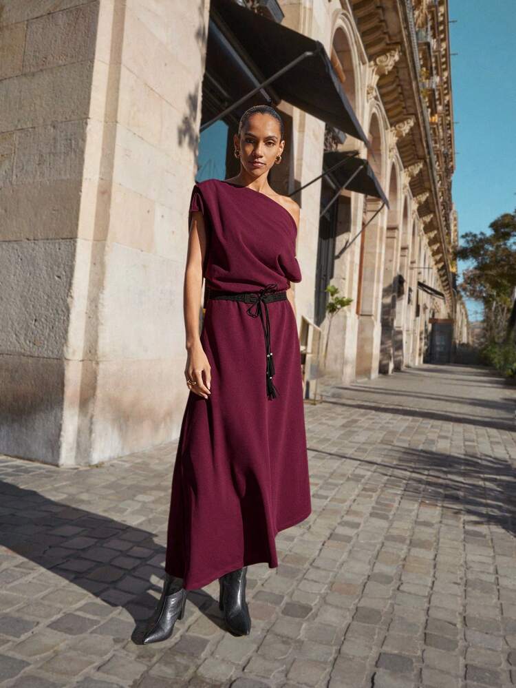 SHEIN Maija Elegant Burgundy Summer Dress For Women, Designed In Minimalist Style With Sexy Asymmetric Straps And Pleated Elements, Showcasing A Graceful And Charming Aura. Comfortable Fabric Hugs The Body, Accentuating The Feminine Curves. Suitable As A Wedding Guest Dress, Or For Various Formal Occasions And Romantic Dates. The Sophisticated Burgundy Color Effortlessly Exudes Sophistication And Fashion, Making It An Ideal Choice For Important Summer Events. Women Easter Summer Outfits Easter Dress Women Party Top Beach Dress Summer Holiday Outfits Each Vacation Outfits For Women  Summer Outfit For Women Going Out Outfits Graduation Graduation Outfit  Casual Dresses  Casual Blouses For Women