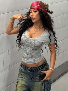 StreetHx 女式哥特式花卉印花水钻 V 领短袖修身 T 恤，朋克风格 V 领复古 T 恤 - 灰色 - 查看 4