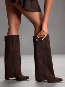 CUCCOO SZL 女士尖头金属装饰时尚过膝长靴，适合日常穿着