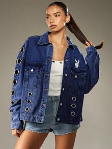 Missguided x Playboy جاكيت جينز كبير الحجم مع تفاصيل الحلقات المعدنية والأزرار الأمامية، لون أزرق كلاسيكي، قطعة خارجية مناسبة للطبقات في الربيع والخريف - أزرق داكن - مشاهدة 5