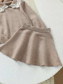 SHEIN Bộ áo len và chân váy xếp nếp màu tương phản dễ thương cho bé gái - Màu Khaki - Xem 3