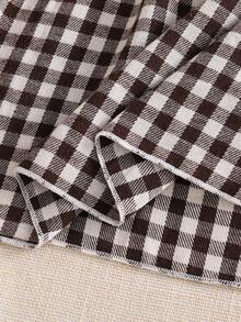 Elladie kids 这款女童复古法式优雅可爱格子碎花长袖连衣裙，长度及膝，适合女孩夏季穿着，出席家庭聚会、派对和玩耍等场合。连衣裙的设计让女孩看起来活力四射、可爱迷人，更添几分青春气息。穿上它，女孩在与家人共度时光时，定能充满乐趣和活力！ - 棕色 - 查看 9