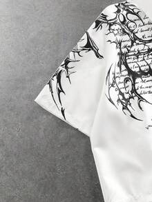 ROMWE MEN Goth Camisa casual suelta con botones delanteros y mangas cortas estampada para hombres - Multicolor - Ver 4