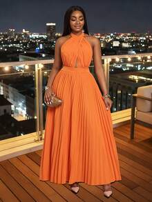 Xyvia 女士橙色交叉褶皱胸部设计A字喇叭连衣裙，露背挂脖系带设计，性感优雅，适合生日、约会、派对、鸡尾酒会、独立日、光棍节、返校季、万圣节、平安夜、感恩节等场合。 - 亮橙色 - 查看 3
