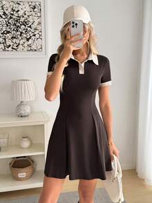Easowa 翻领高领撞色腰部褶裥A字下摆短袖休闲宽松优雅通勤复古连衣裙，适合秋冬季穿着。 - 巧克力棕 - 查看 1