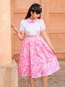 SHEIN Vestido de niña con parches florales dulces, atuendo para fiestas y reuniones de primavera/verano, elementos florales que presentan un ambiente alegre y adecuado para festivales y eventos familiares - Rosa - Ver 3