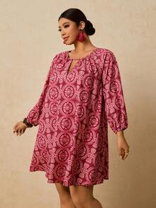 SHEIN VCAY 大码女式波西米亚风印花连衣裙，七分袖印花连衣裙，秋季连衣裙，大码束腰上衣，大码度假装，大码波西米亚风连衣裙，刺绣连衣裙，大码舒适秋冬女装，优雅 - 玫紅色 - 查看 3