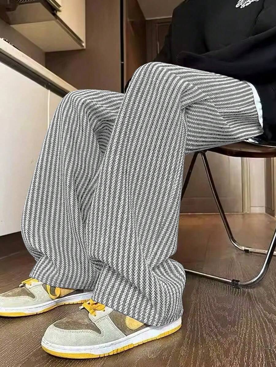 Claim Dot 男士条纹宽松直筒抽绳裤 男士条纹休闲裤 男士条纹运动裤 都市男孩长袖衬衫 条纹裤 男士细条纹裤 - 淺灰色 - 查看 1