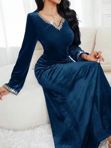 Al Najma Elegant Velvet Long Sleeve Modest Dress, Arabic Style For Women - Teal Blue - View 1