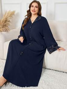 Al Najma 大码女士优雅蕾丝拼接喇叭袖连衣裙，翻领设计 - 藏蓝色 - 查看 1