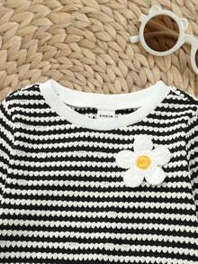 SHEIN Baby Girl Loose Casual Minimalist Comfortable Round Neck Pullover Striped Sweatshirt And Pants Set - Black and White - View 6