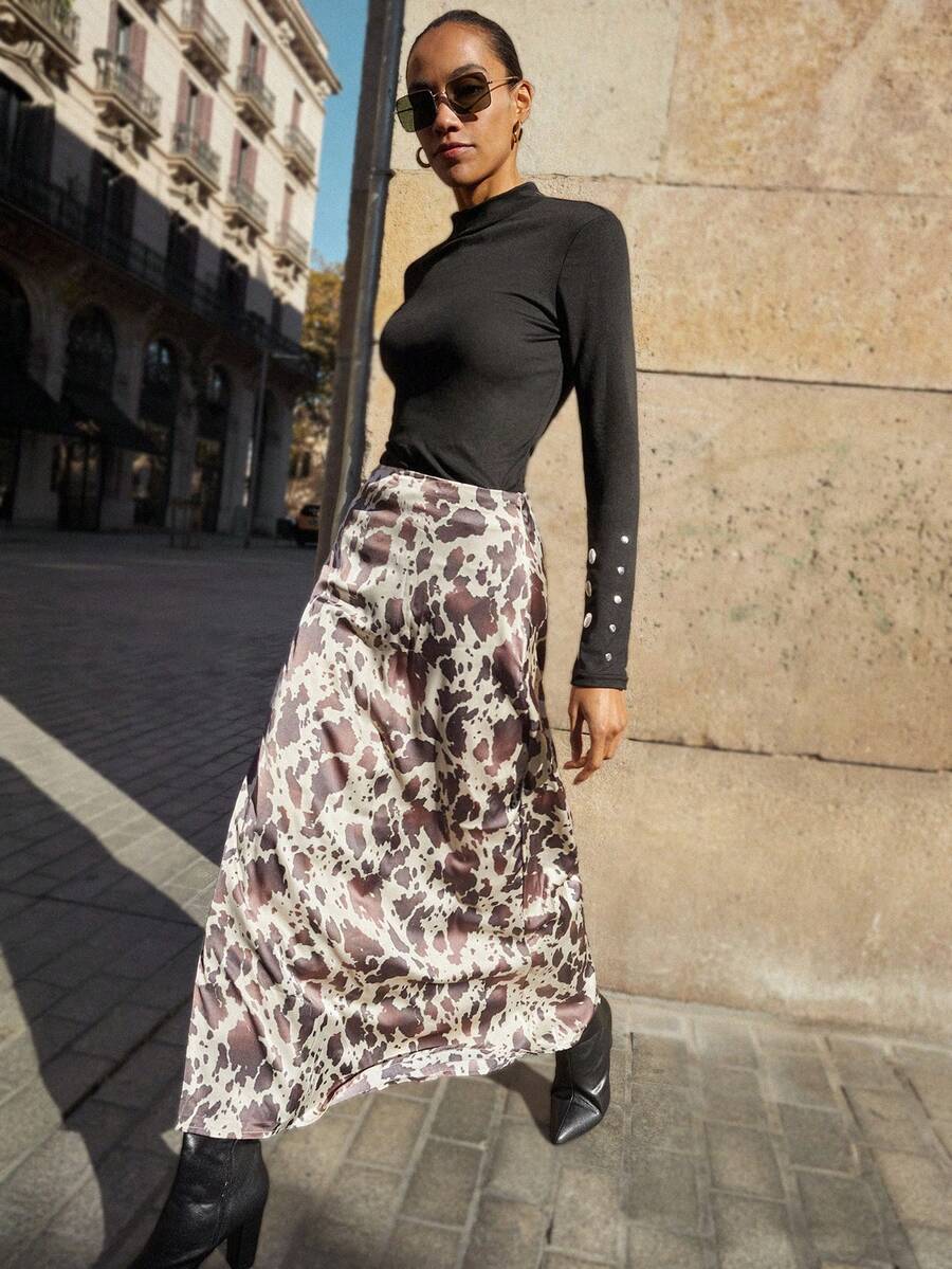 Maija Women's Elegant Fashionable Full-Print Skirt Animal Print Resort Wear Cow Print Maxi Skirt Long Skirt Printed Maxi Skirt - Brown - View 1