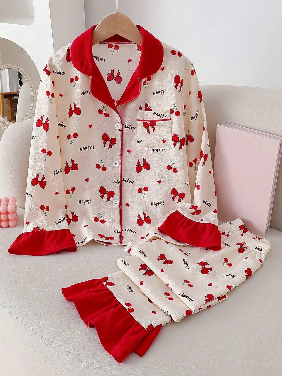 少女家居服 - 白色红色樱桃蝴蝶结印花翻领家居服套装,樱桃蝴蝶结字母印花设计,白色红色甜美翻领纽扣长袖上衣+裤子两件套,社交媒体风格甜美2026新年假日必备少女翻领家居服套装 - 杏色 - 查看 1
