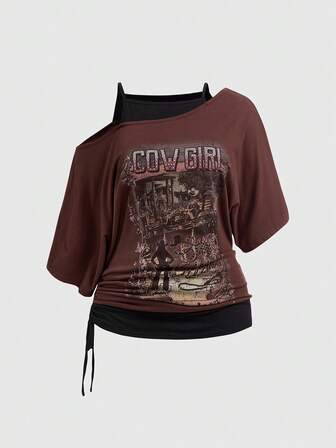 Grunge Punk T-shirt asymétrique grande taille à imprimé rétro cowboy style grunge-punk. T-shirt grande taille marron et noir bicolore avec patchwork imprimé pour femmes