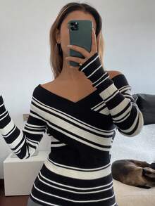 DAZY Women's Elegant Fitted Contrast Striped V-Neck Long Sleeve Knit Sweater, Spring/Autumn Y2k - Black - View 1