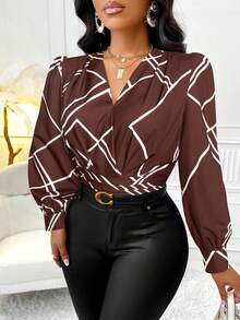 SOLERSUN Áo cánh thường ngày cổ chữ V dài tay xếp ly thanh lịch cỡ lớn dành cho nữ (Họa tiết hoa ngẫu nhiên), Áo dài tay mùa thu dành cho nữ, Thu đông, Áo cổ chữ V in hình học tương phản màu đen quả mơ Old Money, viền sau có dây rút, thích hợp mặc khi đi làm và mặc hàng ngày, phù hợp với nhiều dịp khác nhau - Cà phê nâu - Xem 4