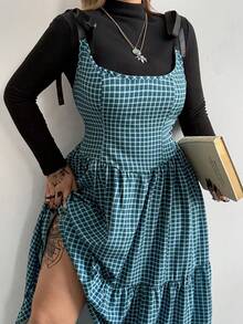 Whyspr Fashionable Square Neck Strap Plaid Dress For Women
