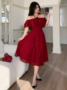 Feyla Vestido elegante de mujer con hombros descubiertos, volantes en el bajo y decoración floral 3D de unicolor - Rojo - Ver 4