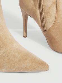 CUCCOO SZL 女士尖头侧拉链设计时尚百搭高跟过膝长靴 - 杏色 - 查看 5