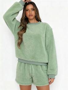INAWLY 2pcs Women Casual Drop Shoulder Fluffy Sweater And Shorts Set, Autumn/Winter - Green - View 3