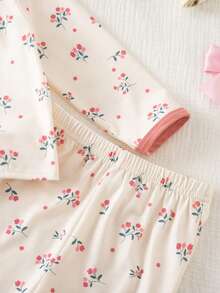 SHEIN Babygirl Cute Casual Floral Knit Peter Pan Collar Long Sleeve Loungewear Set