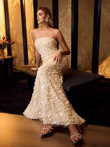 MOTF Soiréza Váy maxi dự tiệc lấp lánh không dây sang trọng dành cho nữ, váy ôm sát hình nàng tiên cá, thắt dây sau lưng, đính ngọc trai giả, hoàn hảo cho tiệc cưới, dạ hội và đêm giao thừa, phong cách với giày cao gót quai và trang sức nổi bật - Màu be - Xem 4