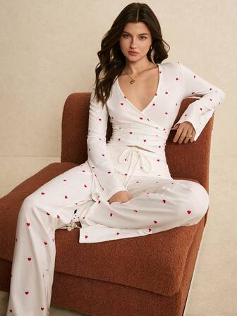 Poéselle 两件套女士爱心印花V领开衫裹身式上衣和长裤套装