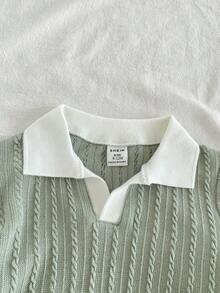 SHEIN Vintaside Kids 这款男童百搭休闲翻领短袖上衣搭配时尚水洗牛仔裤套装，适合日常穿着、家庭露营、外出就餐或购物。 - 軍綠色 - 查看 10