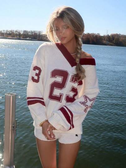 Sydney Algeri Valentine's Day V-Neck Black & White Heart Print Pullover Sweater, Minimalist Fashion Casual Everyday Wear For Women,Tops For School In Fall/Winter