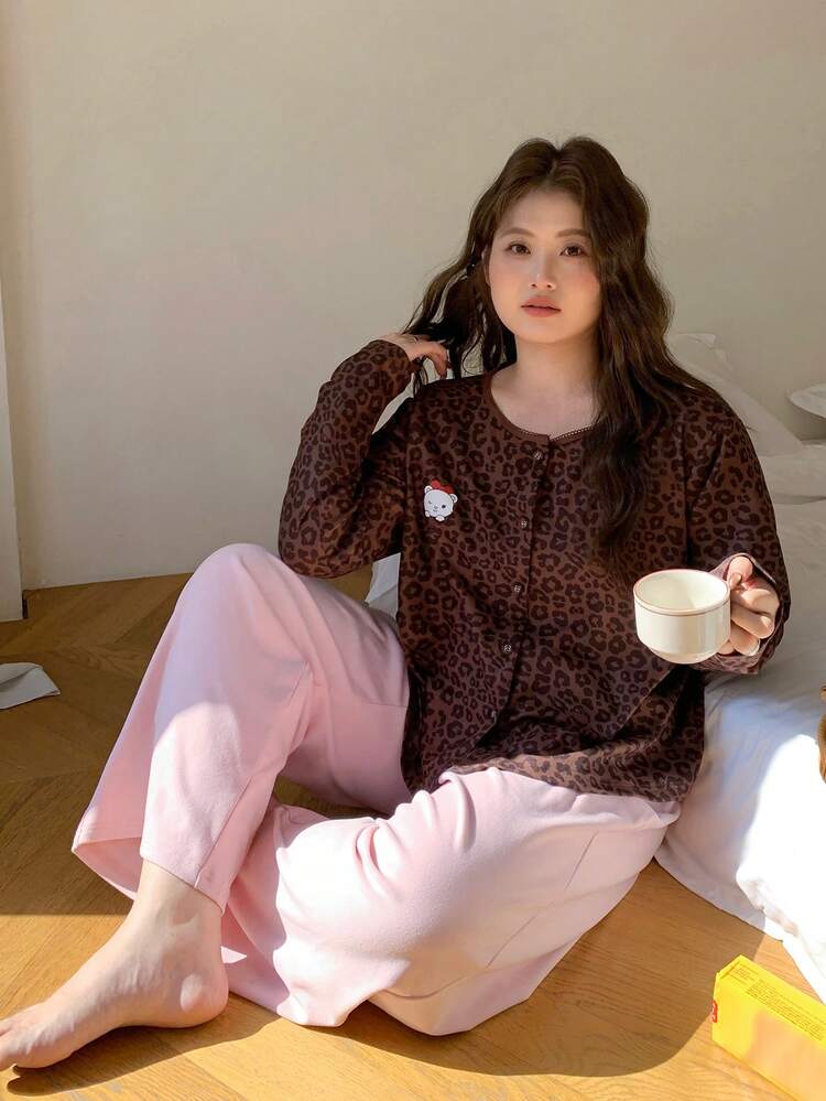 Dazy Plus Plus Size Women Leopard Cartoon Print Loose Contrast Color Matching Pajama Set, Fashionable & Cute Loungewear