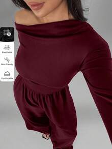 SHEIN MOOSTA Bộ đồ liền thân ống đứng rộng rãi xếp ly thoải mái cho nữ, có vai chéo và tay dài, phù hợp cho mùa xuân và mùa thu - Màu Đỏ Sâu - Xem 3