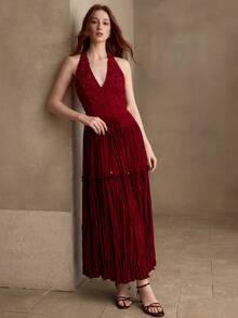 MOTF PREMIUM 女士V领褶皱下摆优雅连衣裙，适合约会穿着 - 酒紅色 - 查看 4