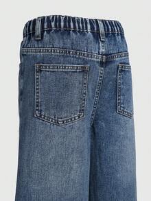 SHEIN Denimly Spring/Summer New Tween Girl Loose Fit Light Blue Denim Jeans, Wide Leg Relaxed Style With Soft Denim Fabric Like Being Wrapped In Clouds, Heart Embroidery Detail Adds Touch, Elastic Waist Design For Comfortable Wear, Suitable For Campus, Street, Dates, Outdoor Activities And Everyday Occasions