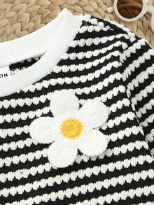 SHEIN Baby Girl Loose Casual Minimalist Comfortable Round Neck Pullover Striped Sweatshirt And Pants Set - Black and White - View 7