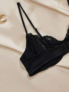 Charlaine Lace Patchwork Comfortable Breathable Wire-Free Women Solid Color Sexy Lingerie - Black - View 5