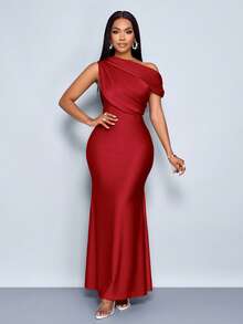 SOLERSUN 夏季女士婚礼派对优雅杏色针织亮面面料不对称露肩无袖拼接收腰修身鱼尾裙摆长裙 - 酒紅色 - 查看 5