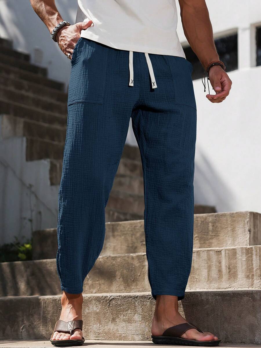 Manfinity RSRT 男士纯色休闲棉质长裤，带口袋 - 藏蓝色 - 查看 1