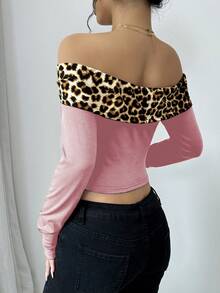 Rafferiza Sexy Off-Shoulder Contrast Leopard Print Tee For Women Graphic Cheetah Print Tees Women Tops - Dusty Pink - View 2