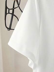 EMERY ROSE Women's Paris Cafe Scenery Print Short Sleeve T-Shirt - Multicolor - View 3