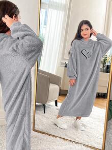 SHEIN 少女宽松休闲针织双面抓绒爱心刺绣连帽连衣裙 - 淺灰色 - 查看 3