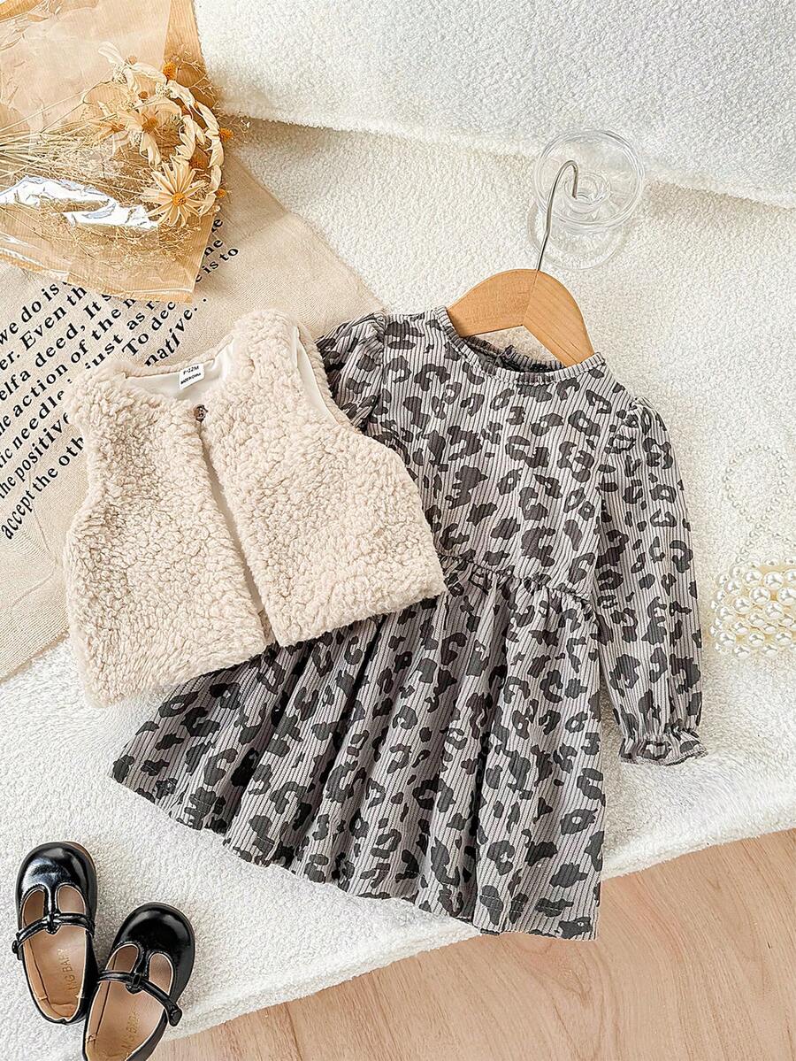 SHEIN Vintaside Kids 2 Stücke/Set Kleinkind Mädchen Landstil Flauschige Weste Jacke + Cord Puffärmel Kleid, süßer Lässig Alltags Outfit, dick & warm, minimalistisches elegantes Design, Herbst/Winter - Grau - Übersicht 1