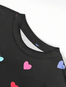 Manfinity Dauomo Męski top, wielokolorowy wzór w serduszka, dzianinowy sweter z długim rękawem i okrągłym dekoltem, luźna i modna warstwa wewnętrzna w stylu InS, elegancka i stylowa, lekka, luksusowa koszulka, prezent na walentynki, prezent dla pary, prezent dla chłopaka, prezent na powrót do szkoły, prezent noworoczny 2026 - Czarne - Zobacz 3