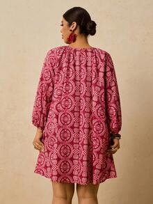 SHEIN VCAY 大码女式波西米亚风印花连衣裙，七分袖印花连衣裙，秋季连衣裙，大码束腰上衣，大码度假装，大码波西米亚风连衣裙，刺绣连衣裙，大码舒适秋冬女装，优雅 - 玫紅色 - 查看 2