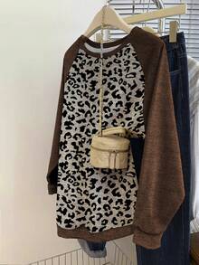Resyla New Plus Size Women Leopard Print Contrast Color Raglan Sleeve Crew Neck Sweatshirt - Multicolor - View 1