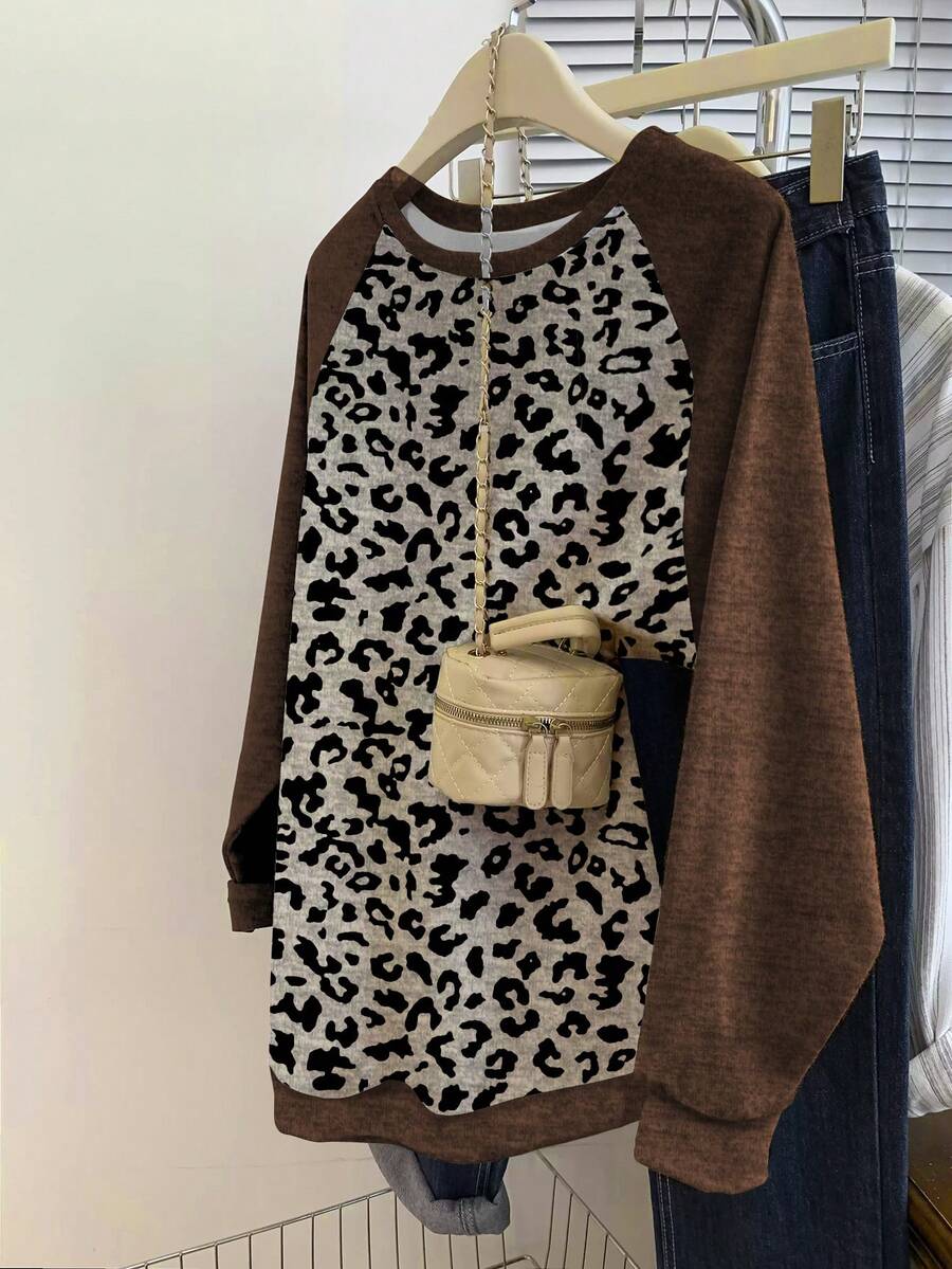 Resyla New Plus Size Women Leopard Print Contrast Color Raglan Sleeve Crew Neck Sweatshirt - Multicolor - View 1