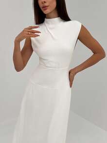 Aloruh 新款复古白色高领无袖系带A字连衣裙，显瘦 - 白色 - 查看 5